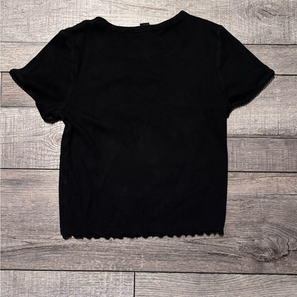 Black Baby Tee - Picture 4 of 5